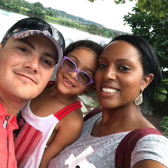 Meet your Posher, Ingrid - Picture 1 of 1